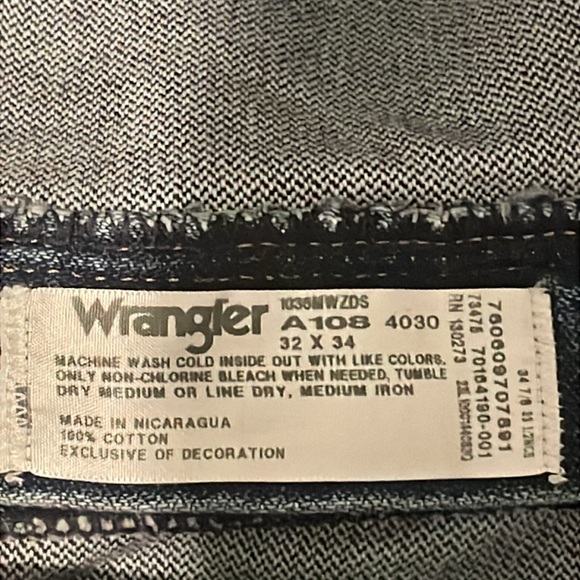 Wrangler Men’s Cowboy Cut Sz 32 Leather Back Patch Jeans Slim Fit Western Barn - Picture 5 of 7